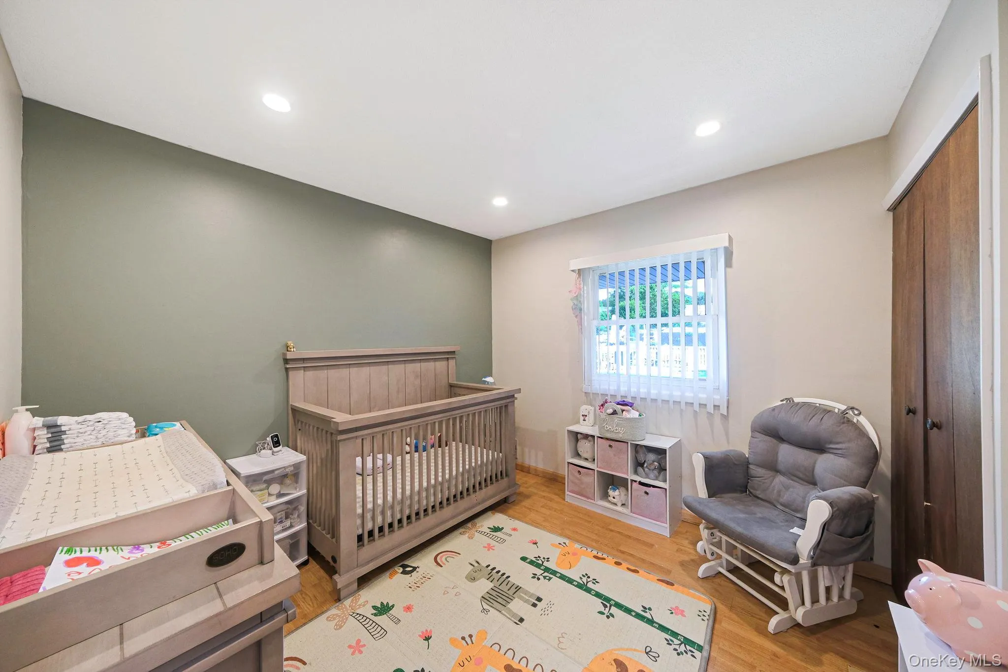16 Lynx Lane, Brookhaven, NY, 3 Bedrooms Bedrooms, 6 Rooms Rooms,1 BathroomBathrooms,Residential,For Rent,Lynx,0,1008243 16 Lynx Lane, Brookhaven, NY, 3 Bedrooms Bedrooms, 6 Rooms Rooms,1 BathroomBathrooms,Residential,For Rent,Lynx,0,1008243