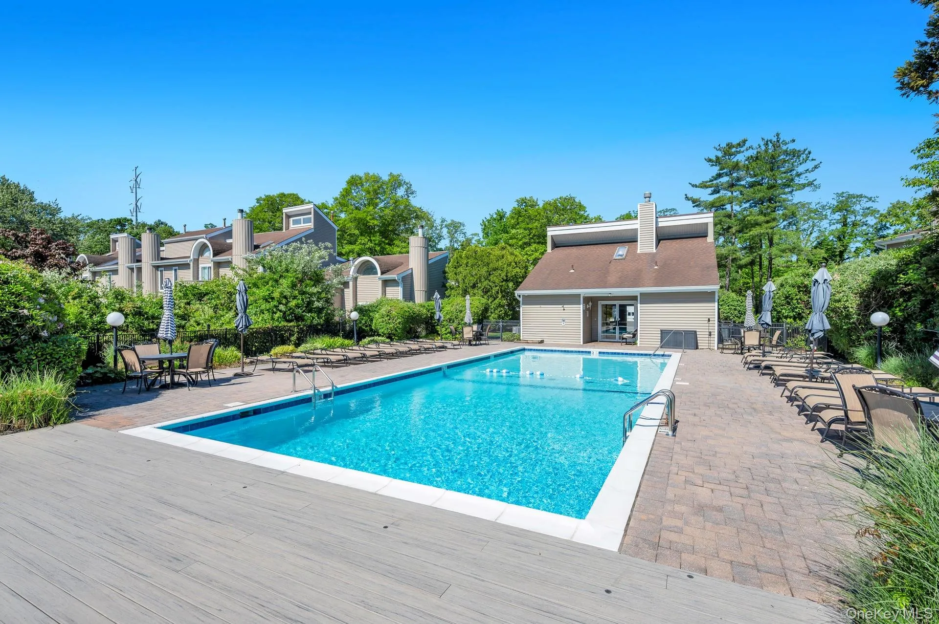 83 Kristin Lane, Smithtown, NY, 2 Bedrooms Bedrooms, 5 Rooms Rooms,2 BathroomsBathrooms,Residential,For Rent,Kristin,0,1008248 83 Kristin Lane, Smithtown, NY, 2 Bedrooms Bedrooms, 5 Rooms Rooms,2 BathroomsBathrooms,Residential,For Rent,Kristin,0,1008248