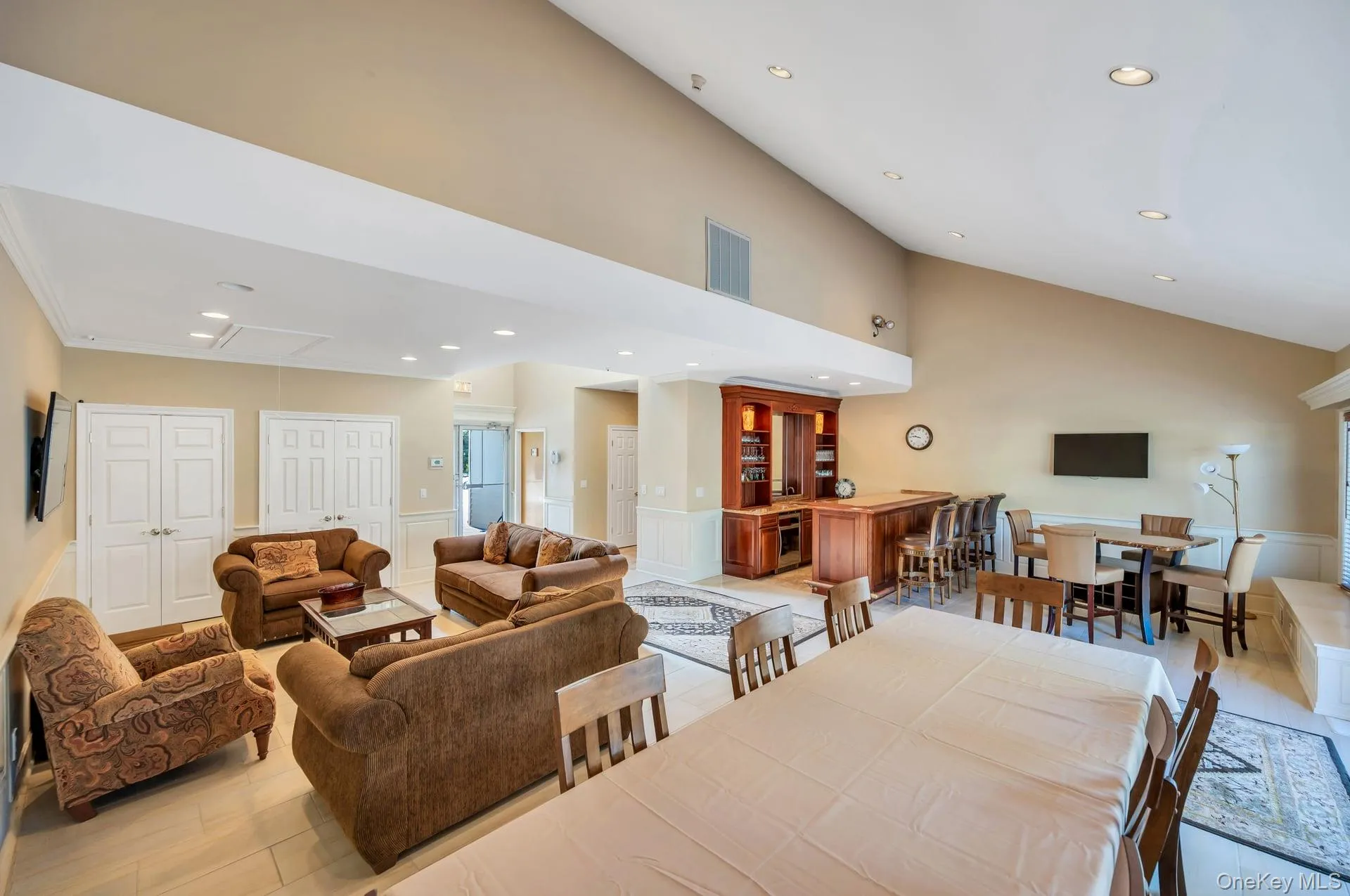 clubhouse clubhouse