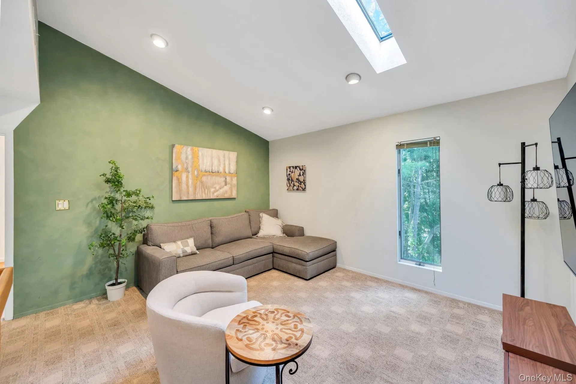83 Kristin Lane, Smithtown, NY, 2 Bedrooms Bedrooms, 5 Rooms Rooms,2 BathroomsBathrooms,Residential,For Rent,Kristin,0,1008248 83 Kristin Lane, Smithtown, NY, 2 Bedrooms Bedrooms, 5 Rooms Rooms,2 BathroomsBathrooms,Residential,For Rent,Kristin,0,1008248