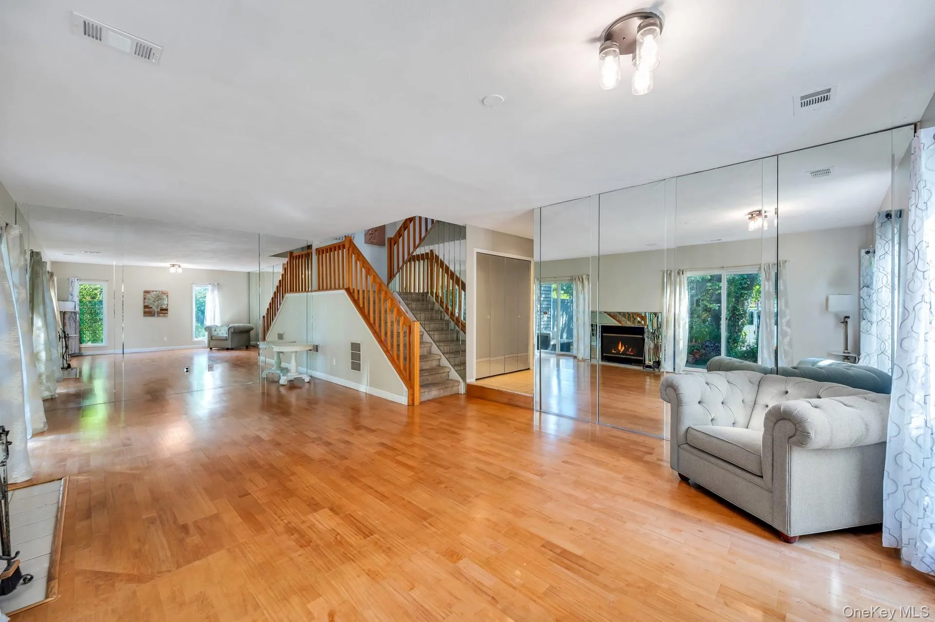 83 Kristin Lane, Smithtown, NY, 2 Bedrooms Bedrooms, 5 Rooms Rooms,2 BathroomsBathrooms,Residential,For Rent,Kristin,0,1008248 83 Kristin Lane, Smithtown, NY, 2 Bedrooms Bedrooms, 5 Rooms Rooms,2 BathroomsBathrooms,Residential,For Rent,Kristin,0,1008248