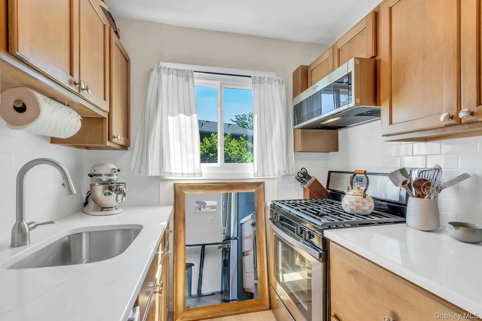 294 Edmunton Drive, Babylon, NY, 1 Bedroom Bedrooms, 3 Rooms Rooms,1 BathroomBathrooms,Residential,For Rent,Edmunton Drive,0,1008250 294 Edmunton Drive, Babylon, NY, 1 Bedroom Bedrooms, 3 Rooms Rooms,1 BathroomBathrooms,Residential,For Rent,Edmunton Drive,0,1008250