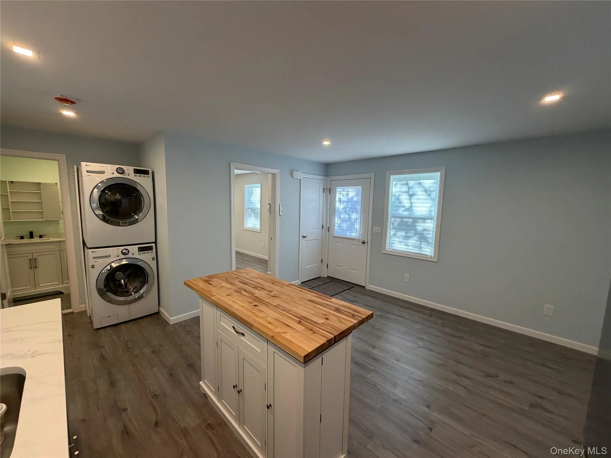 40 Fulton Avenue, Brookhaven, NY, 2 Bedrooms Bedrooms, 5 Rooms Rooms,2 BathroomsBathrooms,Residential,For Rent,Fulton,0,1008256 40 Fulton Avenue, Brookhaven, NY, 2 Bedrooms Bedrooms, 5 Rooms Rooms,2 BathroomsBathrooms,Residential,For Rent,Fulton,0,1008256