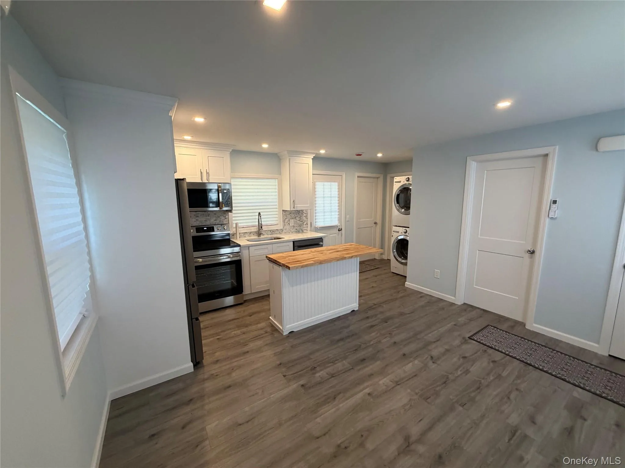 40 Fulton Avenue, Brookhaven, NY, 2 Bedrooms Bedrooms, 5 Rooms Rooms,2 BathroomsBathrooms,Residential,For Rent,Fulton,0,1008256 40 Fulton Avenue, Brookhaven, NY, 2 Bedrooms Bedrooms, 5 Rooms Rooms,2 BathroomsBathrooms,Residential,For Rent,Fulton,0,1008256
