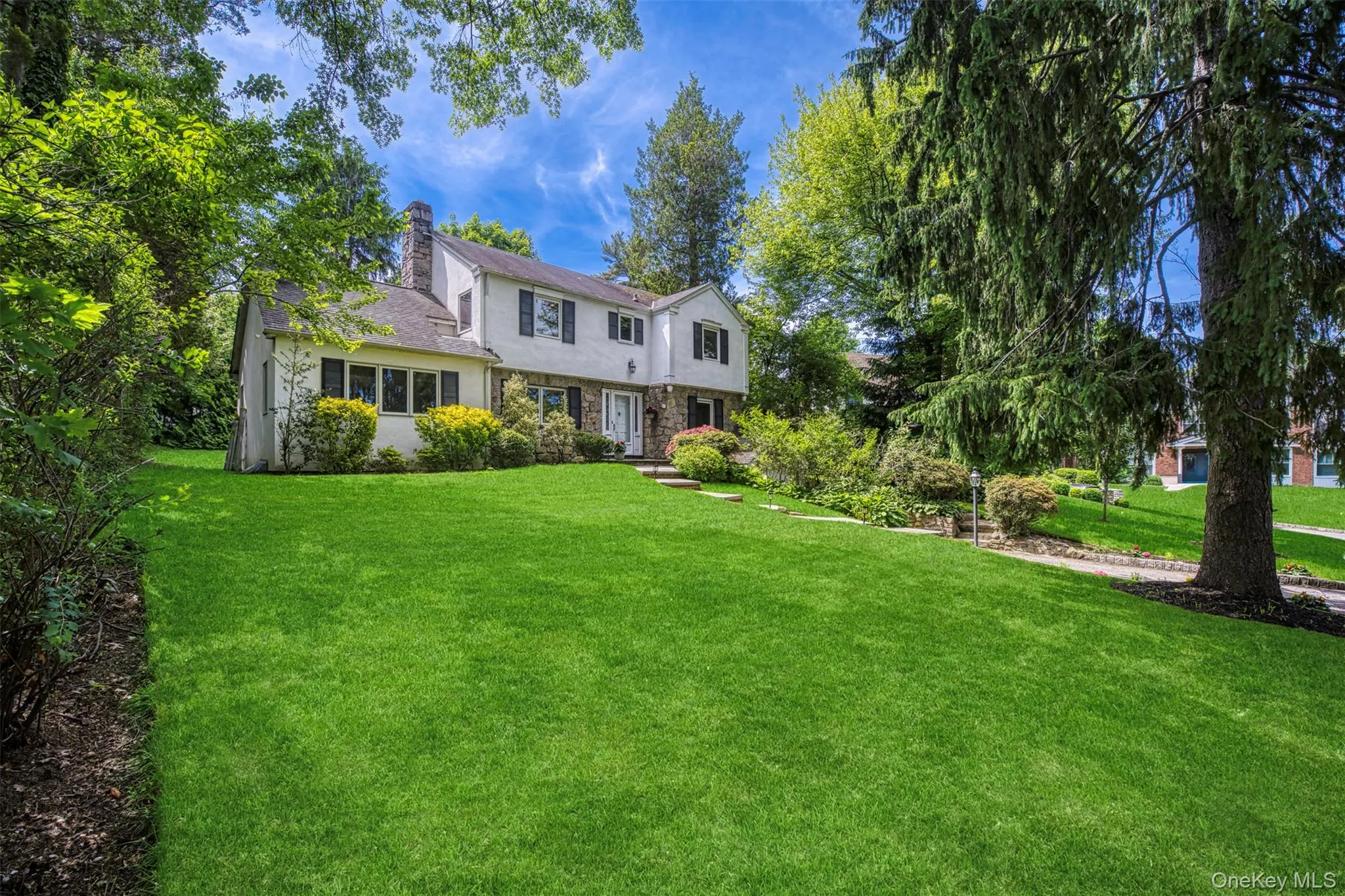 42 Old Pond Road, North Hempstead, NY, 3 Bedrooms Bedrooms, 8 Rooms Rooms,3 BathroomsBathrooms,Residential,For Rent,Old Pond,0,KEY1008261 42 Old Pond Road, North Hempstead, NY, 3 Bedrooms Bedrooms, 8 Rooms Rooms,3 BathroomsBathrooms,Residential,For Rent,Old Pond,0,KEY1008261