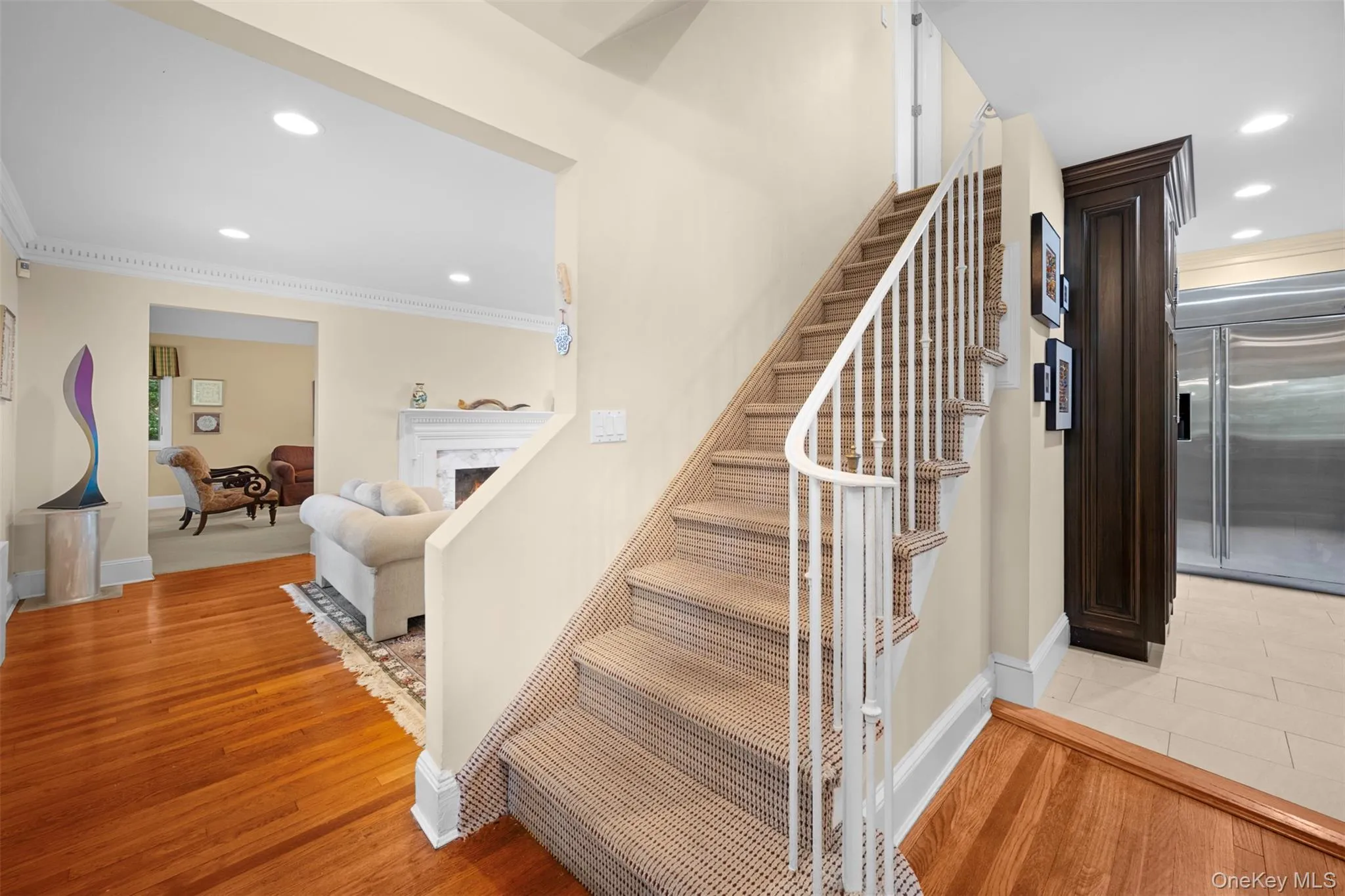 42 Old Pond Road, North Hempstead, NY, 3 Bedrooms Bedrooms, 8 Rooms Rooms,3 BathroomsBathrooms,Residential,For Rent,Old Pond,0,KEY1008261 42 Old Pond Road, North Hempstead, NY, 3 Bedrooms Bedrooms, 8 Rooms Rooms,3 BathroomsBathrooms,Residential,For Rent,Old Pond,0,KEY1008261