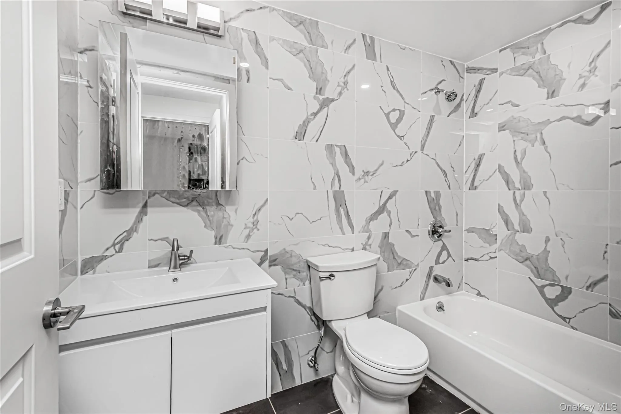 3641 Johnson Avenue, New York, NY, 2 Bedrooms Bedrooms, 5 Rooms Rooms,2 BathroomsBathrooms,Residential Lease,For Rent,Johnson,0,1008266 3641 Johnson Avenue, New York, NY, 2 Bedrooms Bedrooms, 5 Rooms Rooms,2 BathroomsBathrooms,Residential Lease,For Rent,Johnson,0,1008266