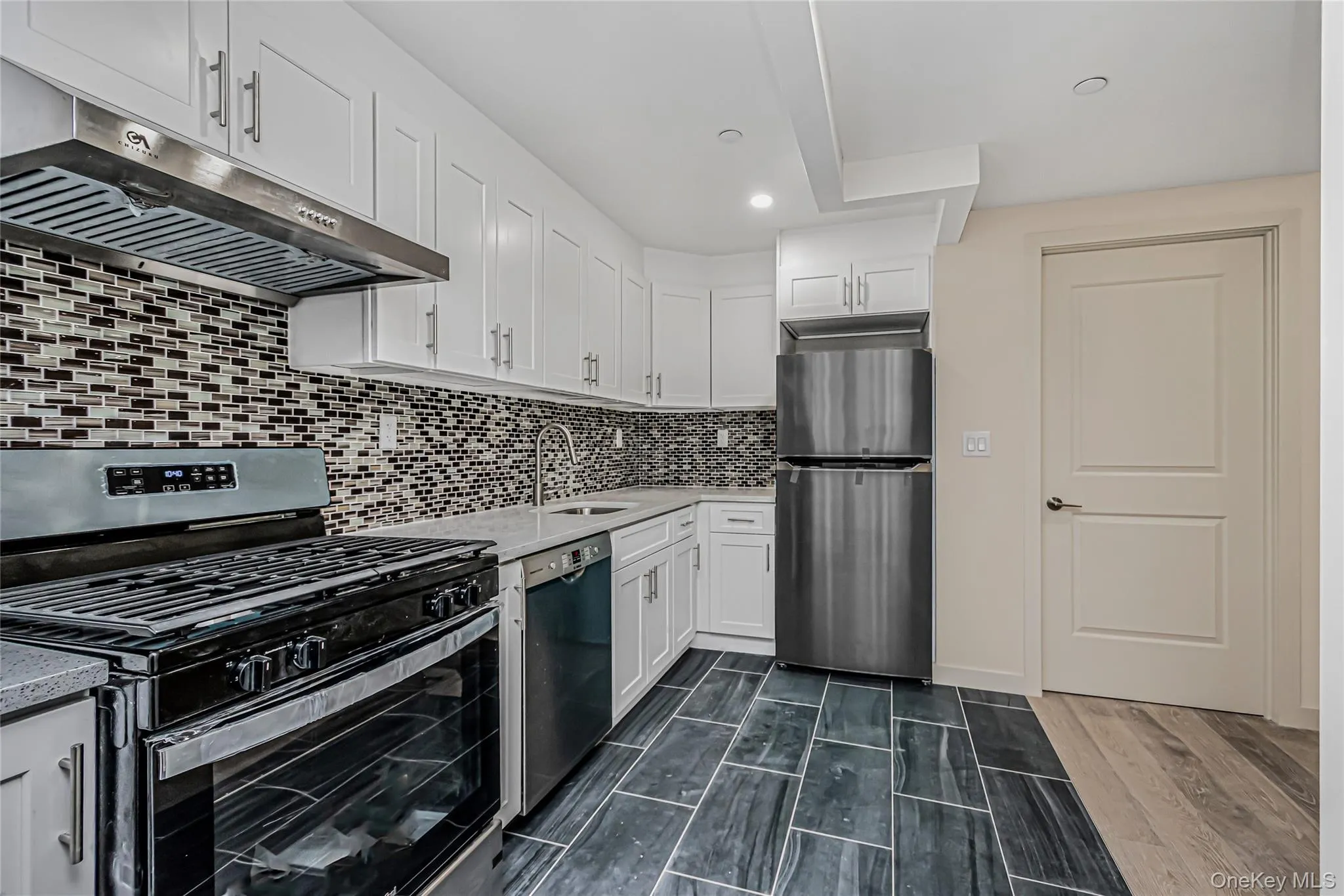 3641 Johnson Avenue, New York, NY, 2 Bedrooms Bedrooms, 5 Rooms Rooms,2 BathroomsBathrooms,Residential Lease,For Rent,Johnson,0,1008266 3641 Johnson Avenue, New York, NY, 2 Bedrooms Bedrooms, 5 Rooms Rooms,2 BathroomsBathrooms,Residential Lease,For Rent,Johnson,0,1008266