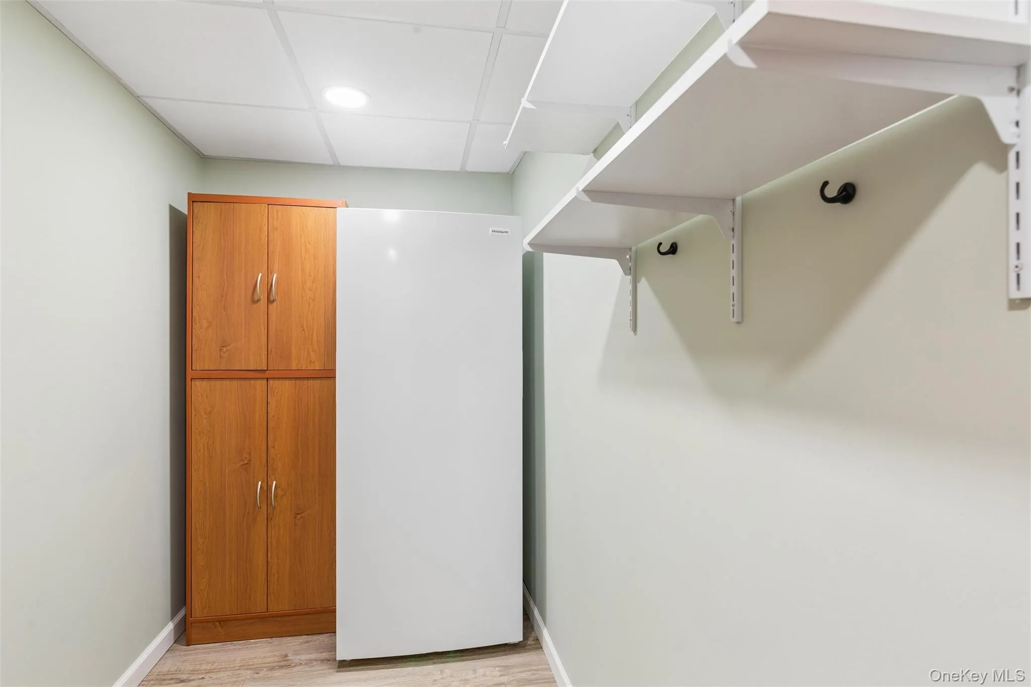 17 Joyce Drive, Riverhead, NY, 4 Bedrooms Bedrooms, 10 Rooms Rooms,2 BathroomsBathrooms,Residential,For Rent,Joyce,0,1008268 17 Joyce Drive, Riverhead, NY, 4 Bedrooms Bedrooms, 10 Rooms Rooms,2 BathroomsBathrooms,Residential,For Rent,Joyce,0,1008268