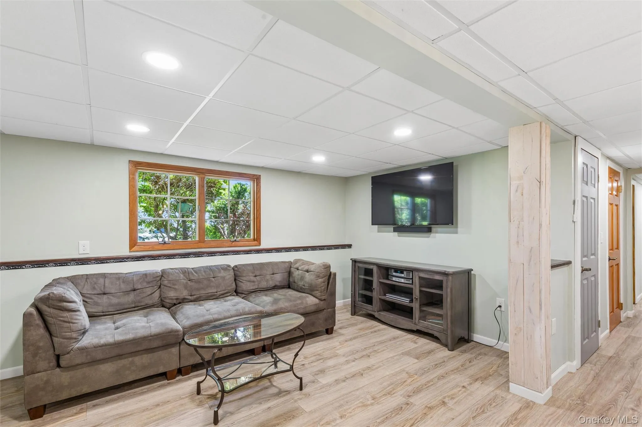 17 Joyce Drive, Riverhead, NY, 4 Bedrooms Bedrooms, 10 Rooms Rooms,2 BathroomsBathrooms,Residential,For Rent,Joyce,0,1008268 17 Joyce Drive, Riverhead, NY, 4 Bedrooms Bedrooms, 10 Rooms Rooms,2 BathroomsBathrooms,Residential,For Rent,Joyce,0,1008268