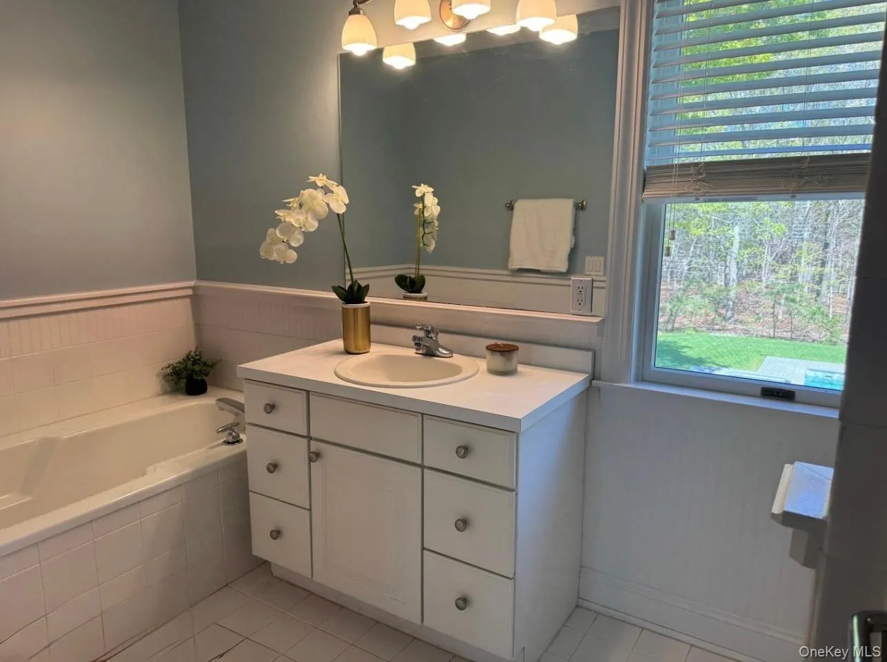4 Bennett Drive, Southampton, NY, 4 Bedrooms Bedrooms, 8 Rooms Rooms,3 BathroomsBathrooms,Residential Lease,For Rent,Bennett,0,1008269 4 Bennett Drive, Southampton, NY, 4 Bedrooms Bedrooms, 8 Rooms Rooms,3 BathroomsBathrooms,Residential Lease,For Rent,Bennett,0,1008269