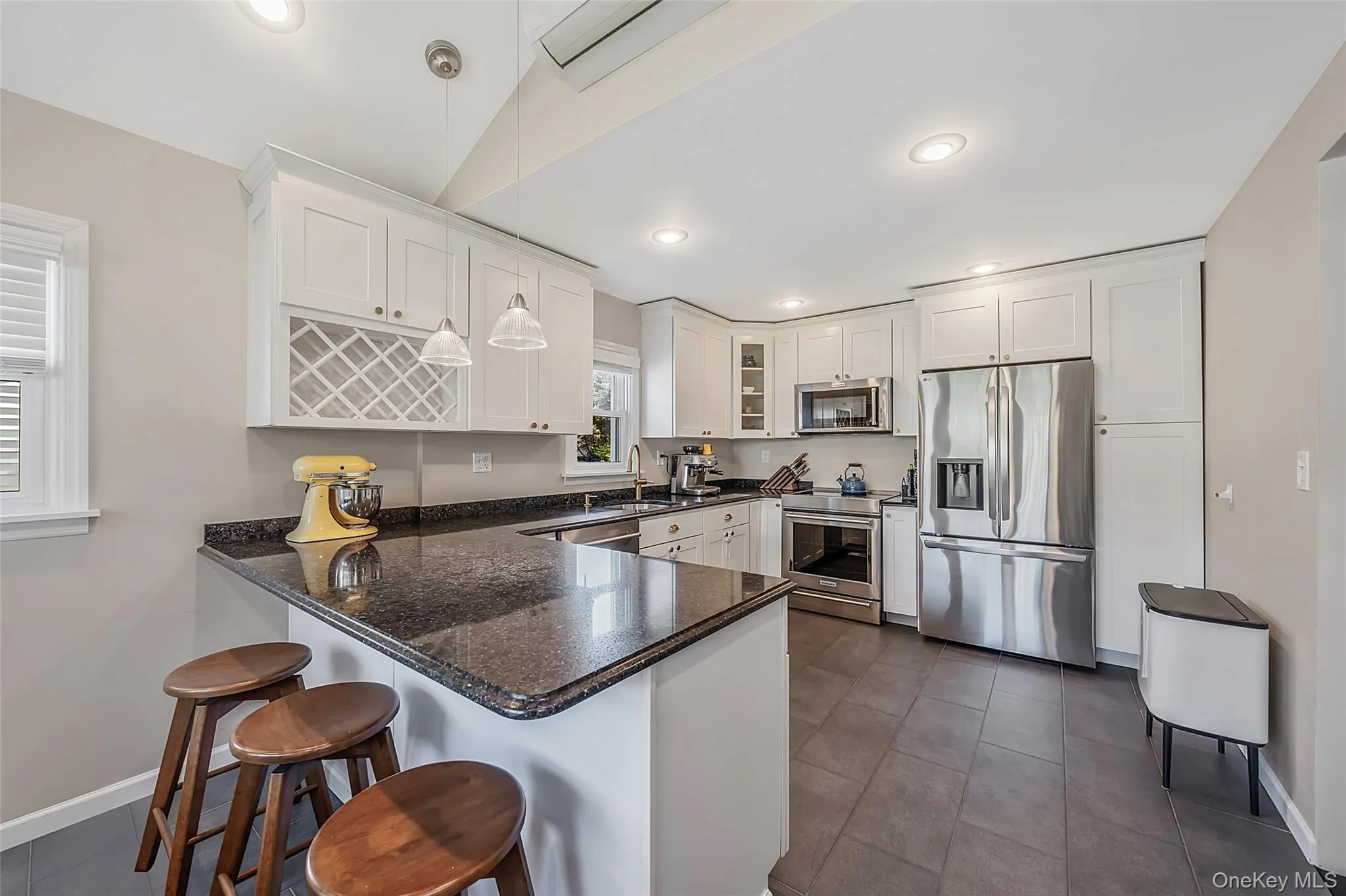 7 Spruce Drive, Huntington, NY, 3 Bedrooms Bedrooms, 7 Rooms Rooms,2 BathroomsBathrooms,Residential,For Rent,Spruce,0,1008270 7 Spruce Drive, Huntington, NY, 3 Bedrooms Bedrooms, 7 Rooms Rooms,2 BathroomsBathrooms,Residential,For Rent,Spruce,0,1008270