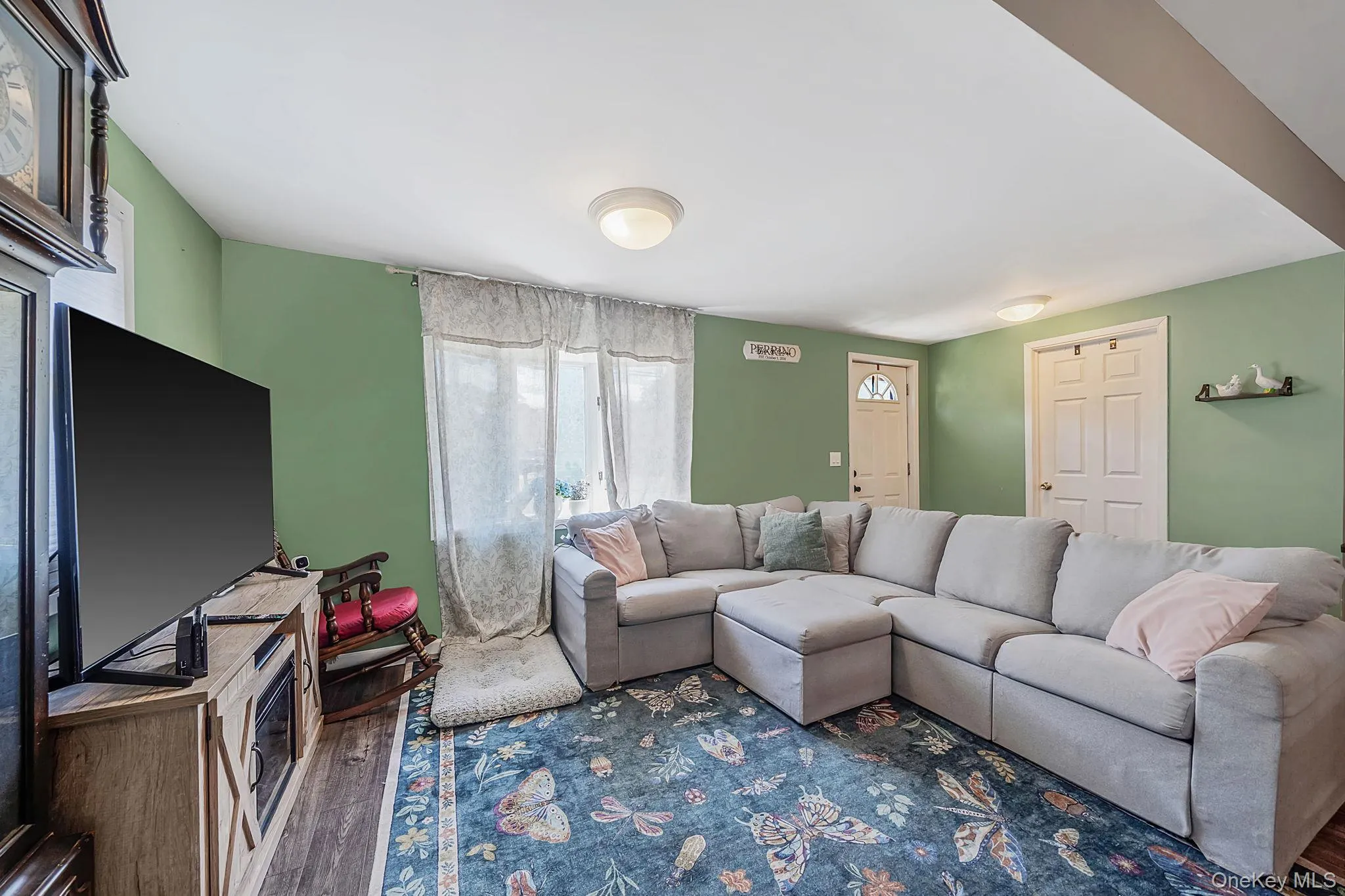 1406 Coates Avenue, Islip, NY, 2 Bedrooms Bedrooms, 5 Rooms Rooms,1 BathroomBathrooms,Residential,For Rent,Coates,0,1008272 1406 Coates Avenue, Islip, NY, 2 Bedrooms Bedrooms, 5 Rooms Rooms,1 BathroomBathrooms,Residential,For Rent,Coates,0,1008272
