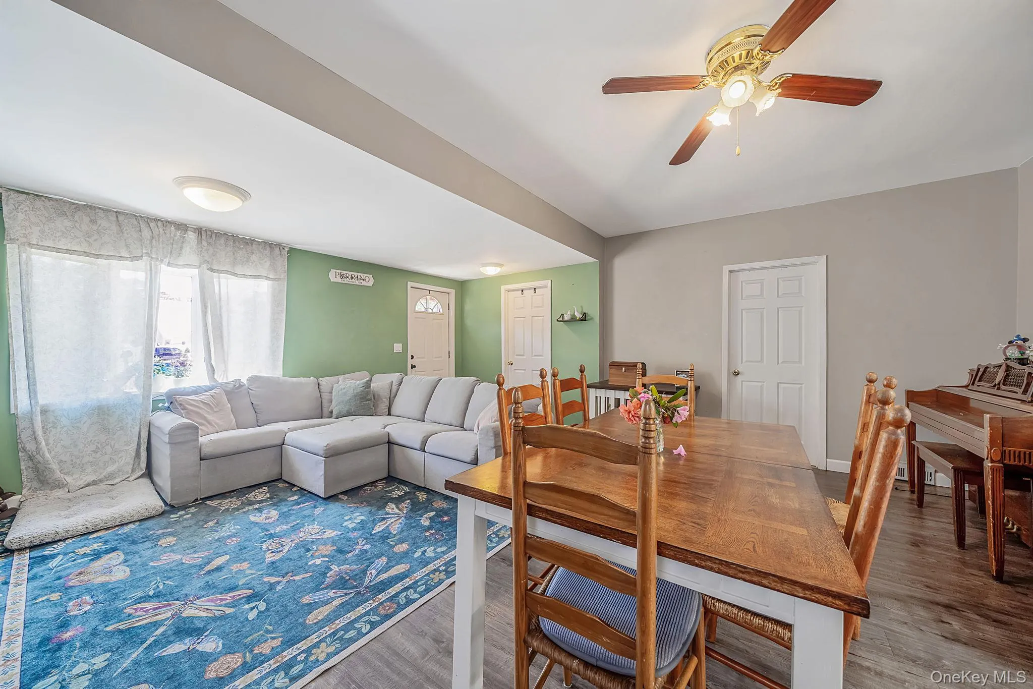 1406 Coates Avenue, Islip, NY, 2 Bedrooms Bedrooms, 5 Rooms Rooms,1 BathroomBathrooms,Residential,For Rent,Coates,0,1008272 1406 Coates Avenue, Islip, NY, 2 Bedrooms Bedrooms, 5 Rooms Rooms,1 BathroomBathrooms,Residential,For Rent,Coates,0,1008272