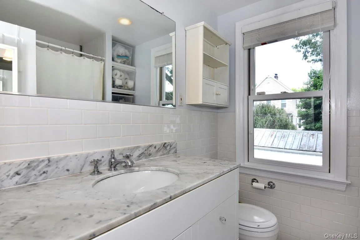 Second Level Full Bathroom Second Level Full Bathroom