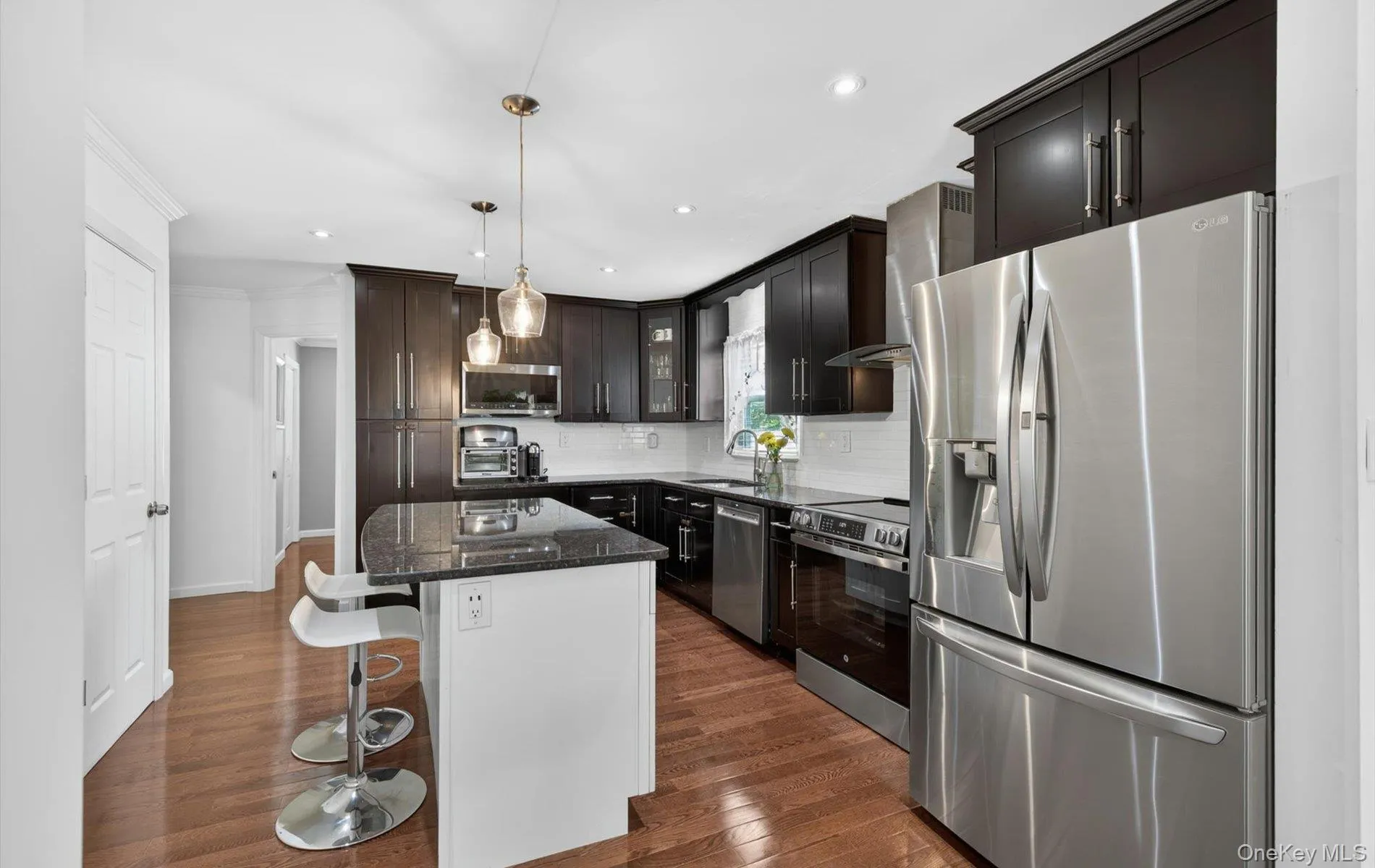 51 Chestnut Street, North Hempstead, NY, 5 Bedrooms Bedrooms, 8 Rooms Rooms,2 BathroomsBathrooms,Residential,For Rent,Chestnut,0,1008279 51 Chestnut Street, North Hempstead, NY, 5 Bedrooms Bedrooms, 8 Rooms Rooms,2 BathroomsBathrooms,Residential,For Rent,Chestnut,0,1008279