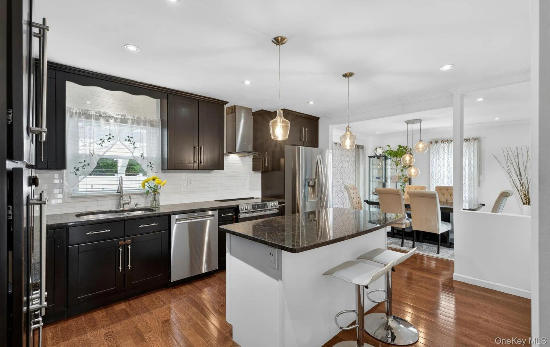 51 Chestnut Street, North Hempstead, NY, 5 Bedrooms Bedrooms, 8 Rooms Rooms,2 BathroomsBathrooms,Residential,For Rent,Chestnut,0,1008279 51 Chestnut Street, North Hempstead, NY, 5 Bedrooms Bedrooms, 8 Rooms Rooms,2 BathroomsBathrooms,Residential,For Rent,Chestnut,0,1008279