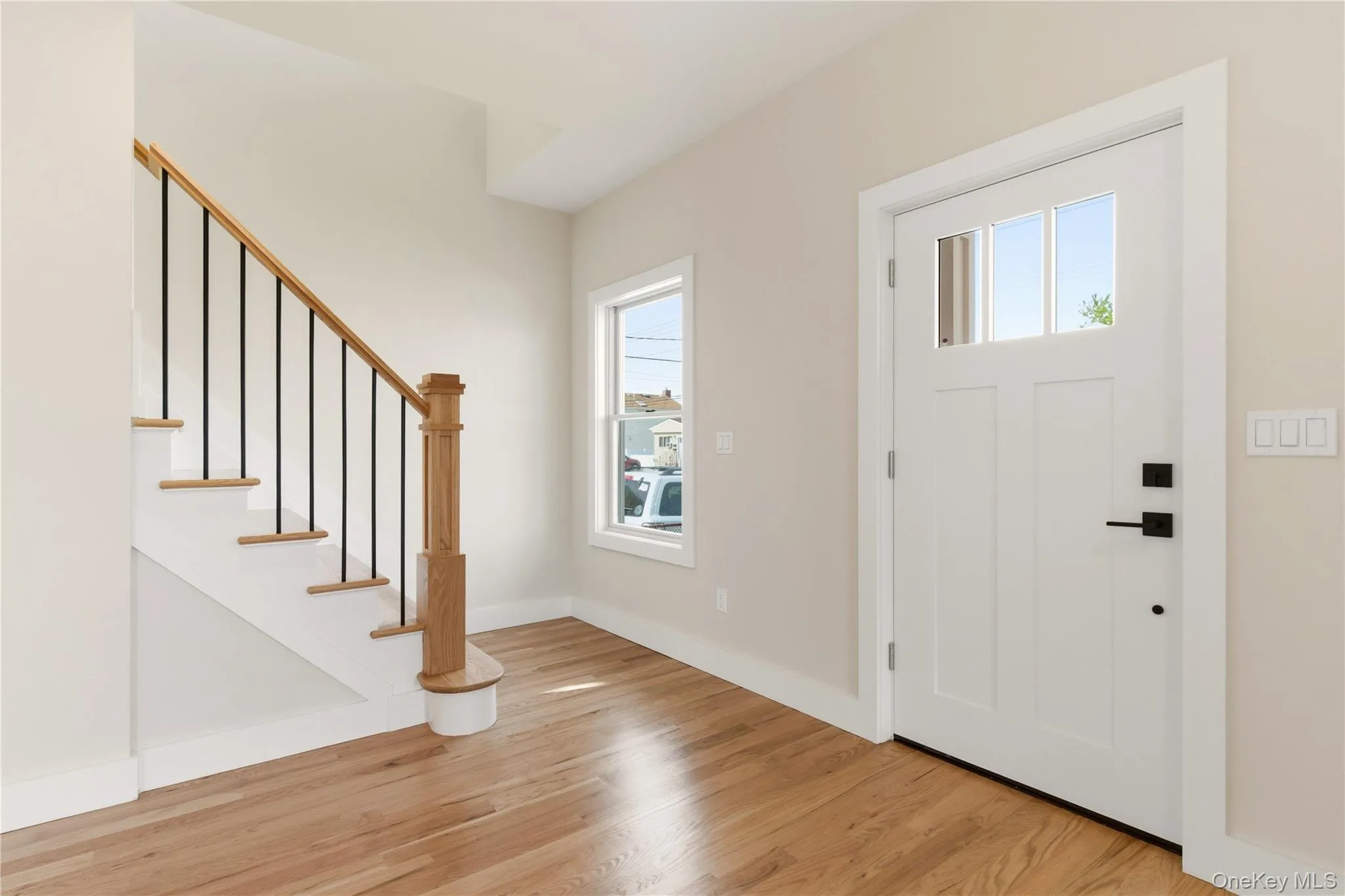 13 Evelyn Avenue, North Hempstead, NY, 4 Bedrooms Bedrooms, 7 Rooms Rooms,3 BathroomsBathrooms,Residential,For Rent,Evelyn,0,1008283 13 Evelyn Avenue, North Hempstead, NY, 4 Bedrooms Bedrooms, 7 Rooms Rooms,3 BathroomsBathrooms,Residential,For Rent,Evelyn,0,1008283