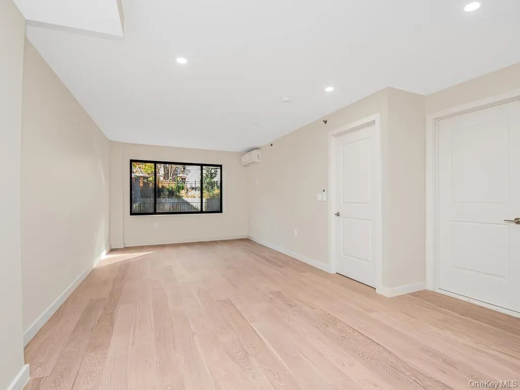 3641 johnson Avenue, New York, NY, 1 Bedroom Bedrooms, 3 Rooms Rooms,1 BathroomBathrooms,Residential Lease,For Rent,johnson,0,1008285 3641 johnson Avenue, New York, NY, 1 Bedroom Bedrooms, 3 Rooms Rooms,1 BathroomBathrooms,Residential Lease,For Rent,johnson,0,1008285