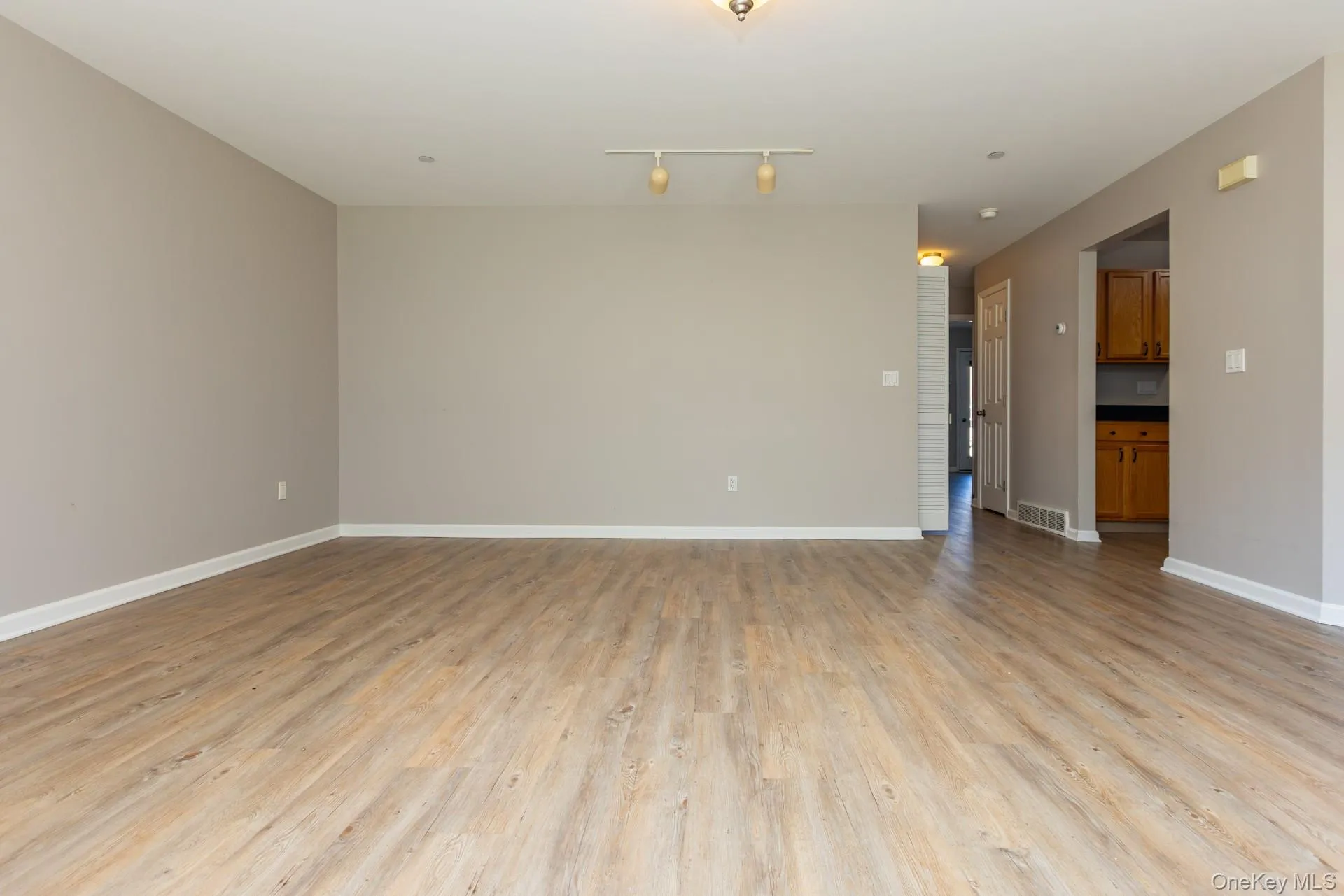202 Crystal Hill Lane, Poughkeepsie, NY, 2 Bedrooms Bedrooms, 6 Rooms Rooms,2 BathroomsBathrooms,Residential,For Rent,Crystal Hill,0,1008288 202 Crystal Hill Lane, Poughkeepsie, NY, 2 Bedrooms Bedrooms, 6 Rooms Rooms,2 BathroomsBathrooms,Residential,For Rent,Crystal Hill,0,1008288