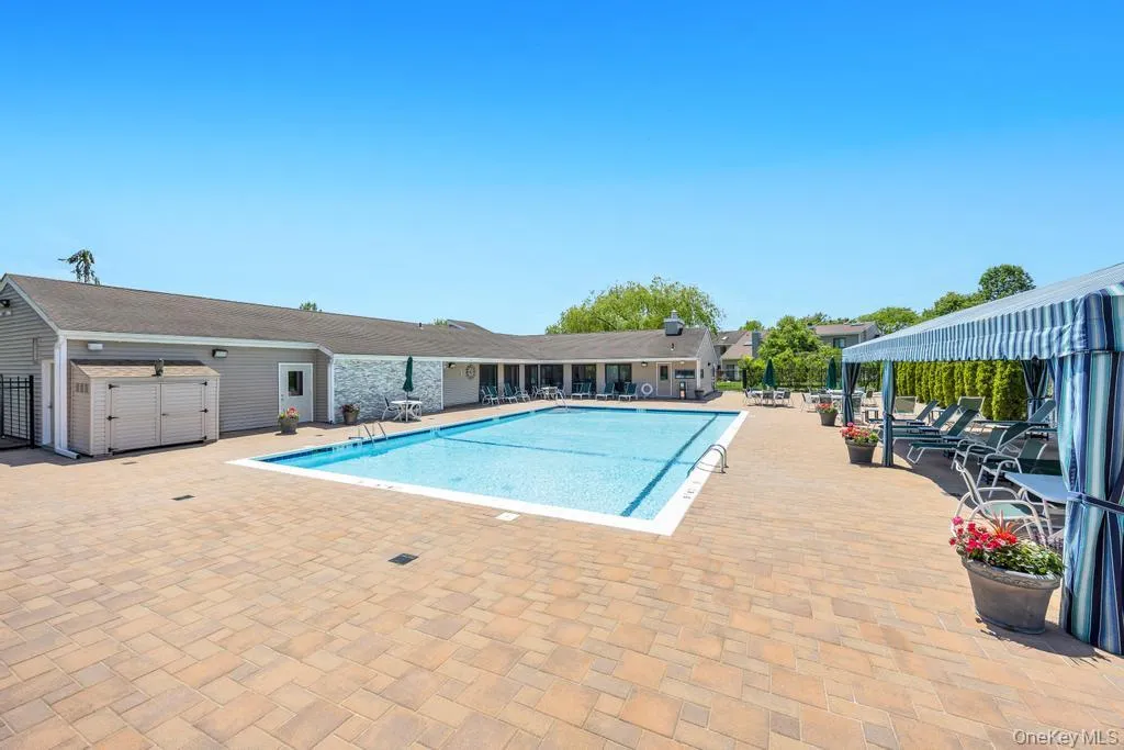 73 Pond Lane, Smithtown, NY, 2 Bedrooms Bedrooms, 6 Rooms Rooms,2 BathroomsBathrooms,Residential,For Rent,Pond,0,1008290 73 Pond Lane, Smithtown, NY, 2 Bedrooms Bedrooms, 6 Rooms Rooms,2 BathroomsBathrooms,Residential,For Rent,Pond,0,1008290