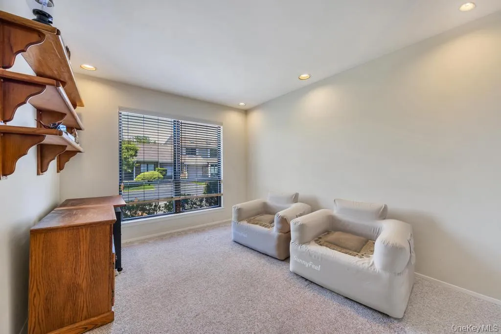 73 Pond Lane, Smithtown, NY, 2 Bedrooms Bedrooms, 6 Rooms Rooms,2 BathroomsBathrooms,Residential,For Rent,Pond,0,1008290 73 Pond Lane, Smithtown, NY, 2 Bedrooms Bedrooms, 6 Rooms Rooms,2 BathroomsBathrooms,Residential,For Rent,Pond,0,1008290