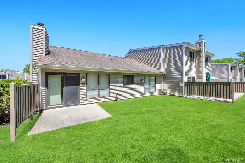 73 Pond Lane, Smithtown, NY, 2 Bedrooms Bedrooms, 6 Rooms Rooms,2 BathroomsBathrooms,Residential,For Rent,Pond,0,1008290 73 Pond Lane, Smithtown, NY, 2 Bedrooms Bedrooms, 6 Rooms Rooms,2 BathroomsBathrooms,Residential,For Rent,Pond,0,1008290