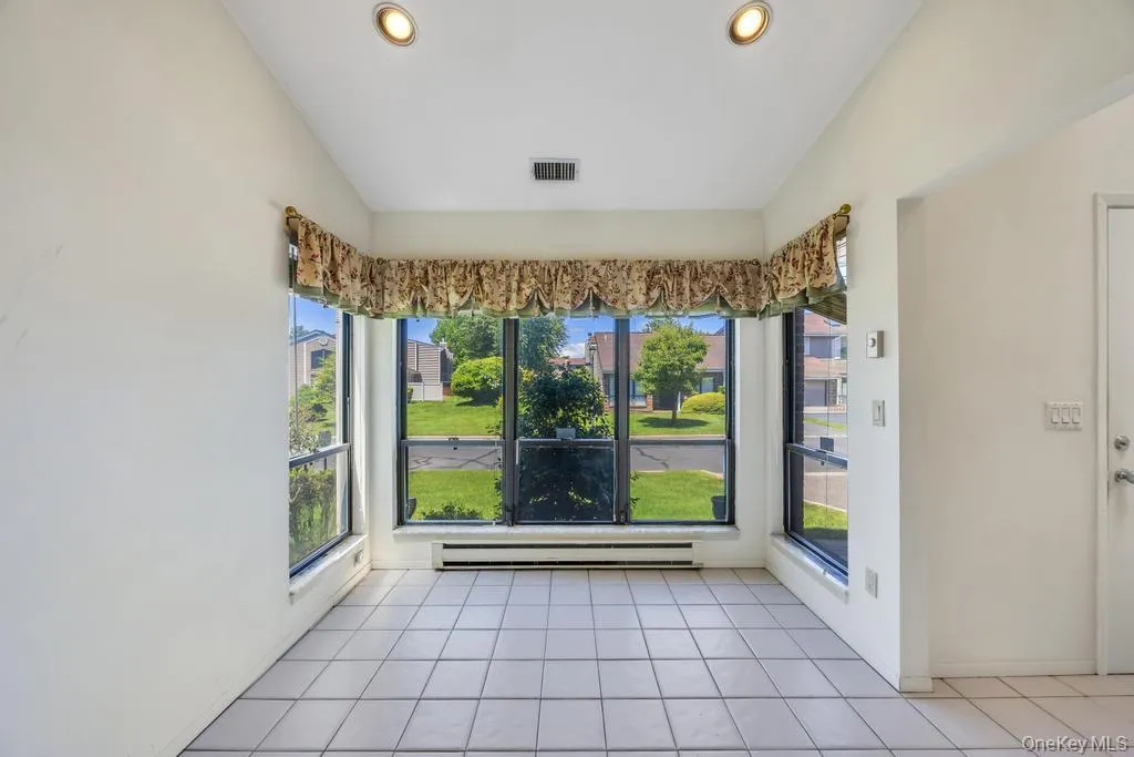 73 Pond Lane, Smithtown, NY, 2 Bedrooms Bedrooms, 6 Rooms Rooms,2 BathroomsBathrooms,Residential,For Rent,Pond,0,1008290 73 Pond Lane, Smithtown, NY, 2 Bedrooms Bedrooms, 6 Rooms Rooms,2 BathroomsBathrooms,Residential,For Rent,Pond,0,1008290