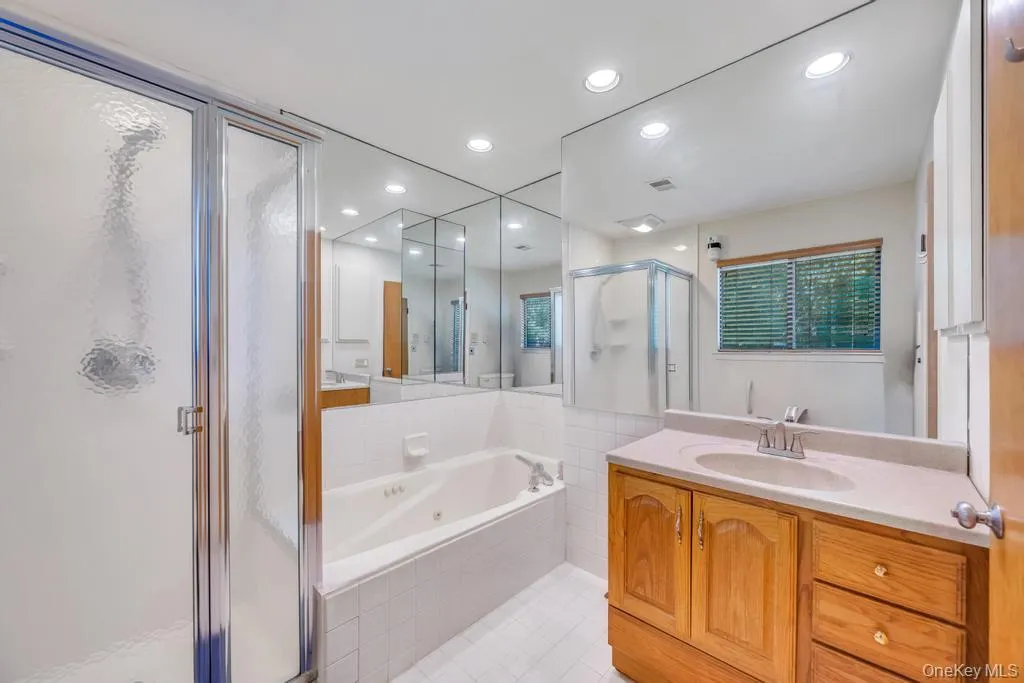 73 Pond Lane, Smithtown, NY, 2 Bedrooms Bedrooms, 6 Rooms Rooms,2 BathroomsBathrooms,Residential,For Rent,Pond,0,1008290 73 Pond Lane, Smithtown, NY, 2 Bedrooms Bedrooms, 6 Rooms Rooms,2 BathroomsBathrooms,Residential,For Rent,Pond,0,1008290