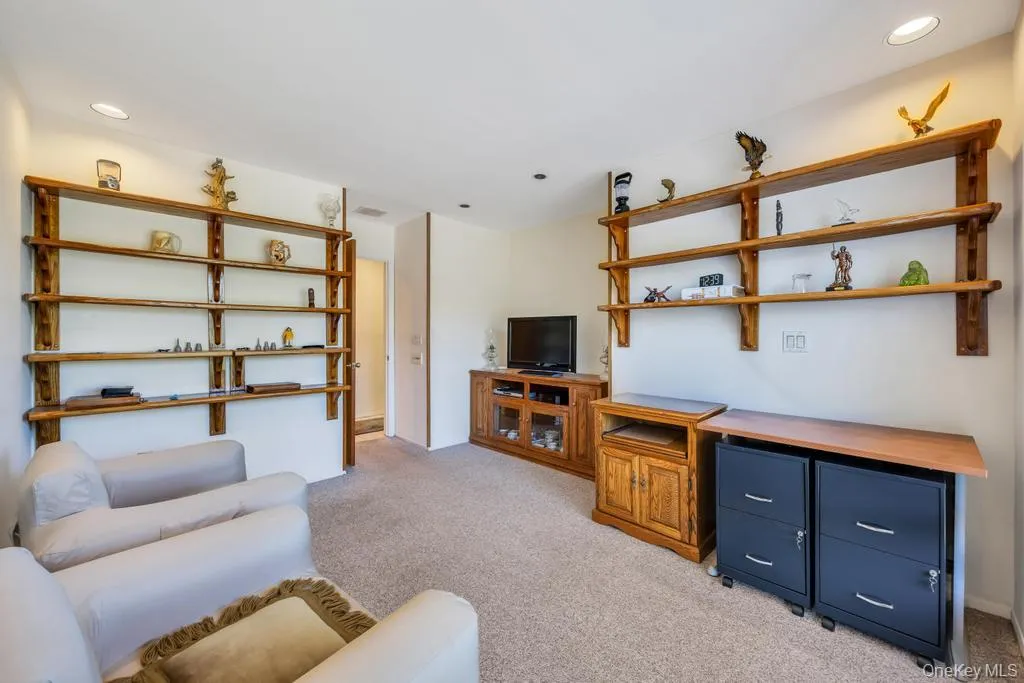 73 Pond Lane, Smithtown, NY, 2 Bedrooms Bedrooms, 6 Rooms Rooms,2 BathroomsBathrooms,Residential,For Rent,Pond,0,1008290 73 Pond Lane, Smithtown, NY, 2 Bedrooms Bedrooms, 6 Rooms Rooms,2 BathroomsBathrooms,Residential,For Rent,Pond,0,1008290