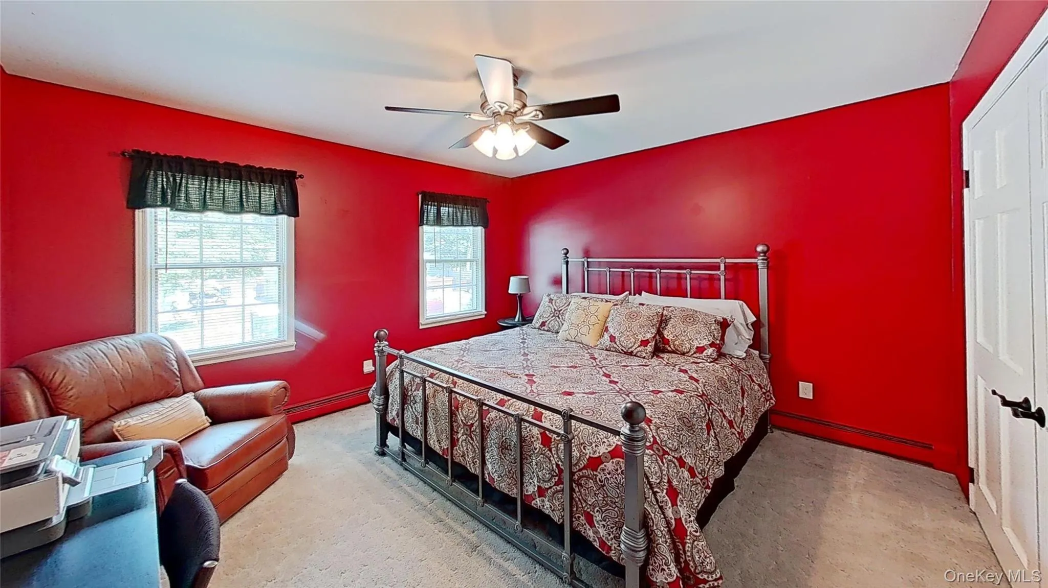 Ceiling fans in the bedrooms help make this living space comfortable, year-round! Ceiling fans in the bedrooms help make this living space comfortable, year-round!