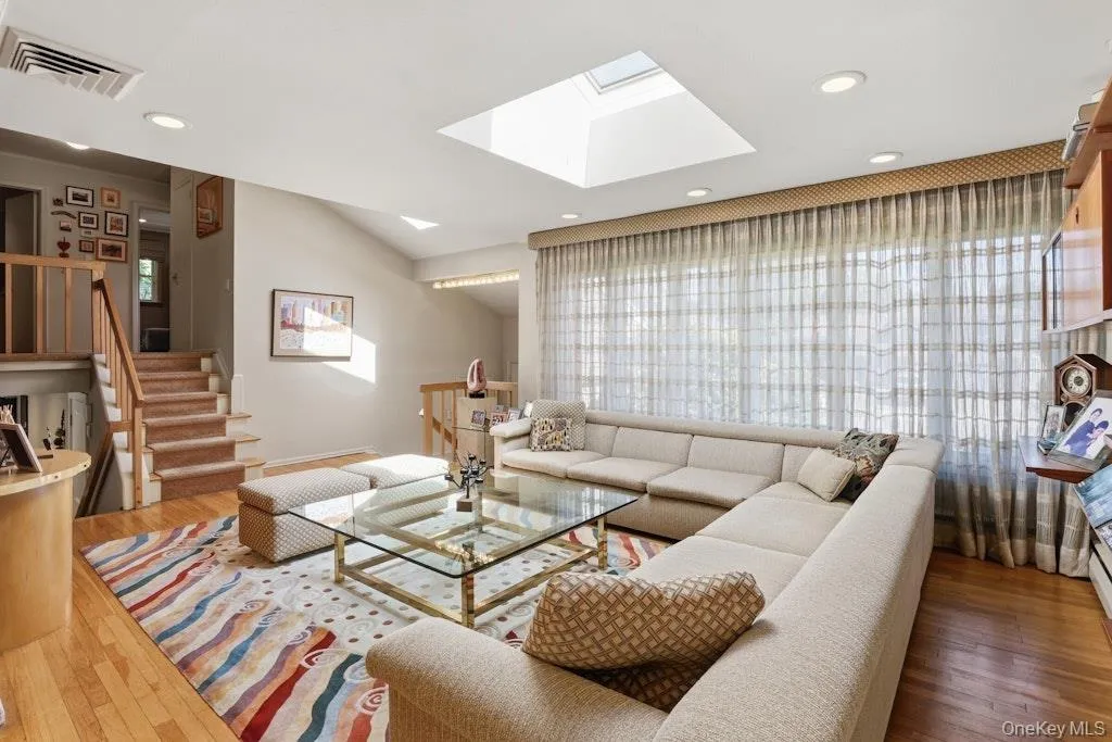 36 Harriet Drive, Oyster Bay, NY, 3 Bedrooms Bedrooms, 8 Rooms Rooms,2 BathroomsBathrooms,Residential,For Rent,Harriet,0,1008294 36 Harriet Drive, Oyster Bay, NY, 3 Bedrooms Bedrooms, 8 Rooms Rooms,2 BathroomsBathrooms,Residential,For Rent,Harriet,0,1008294
