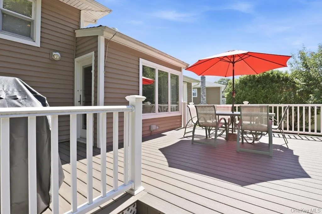 36 Harriet Drive, Oyster Bay, NY, 3 Bedrooms Bedrooms, 8 Rooms Rooms,2 BathroomsBathrooms,Residential,For Rent,Harriet,0,1008294 36 Harriet Drive, Oyster Bay, NY, 3 Bedrooms Bedrooms, 8 Rooms Rooms,2 BathroomsBathrooms,Residential,For Rent,Harriet,0,1008294