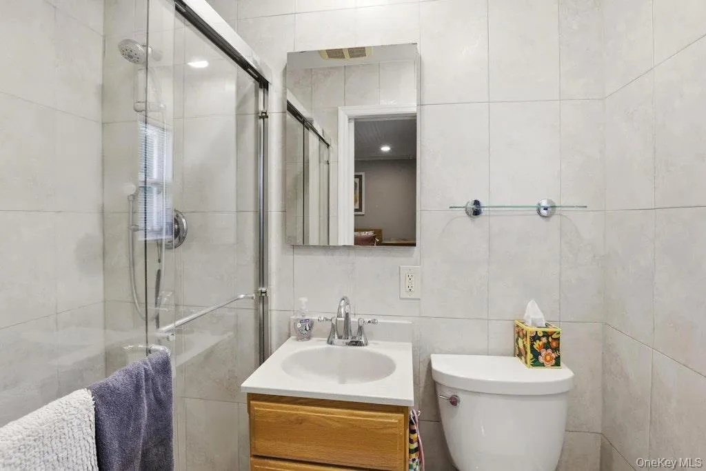36 Harriet Drive, Oyster Bay, NY, 3 Bedrooms Bedrooms, 8 Rooms Rooms,2 BathroomsBathrooms,Residential,For Rent,Harriet,0,1008294 36 Harriet Drive, Oyster Bay, NY, 3 Bedrooms Bedrooms, 8 Rooms Rooms,2 BathroomsBathrooms,Residential,For Rent,Harriet,0,1008294