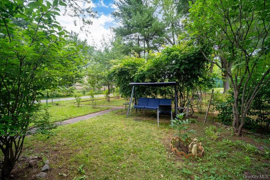 19 Nature Way, Thompson, NY, 3 Bedrooms Bedrooms, 7 Rooms Rooms,2 BathroomsBathrooms,Residential,For Rent,Nature,0,1008296 19 Nature Way, Thompson, NY, 3 Bedrooms Bedrooms, 7 Rooms Rooms,2 BathroomsBathrooms,Residential,For Rent,Nature,0,1008296