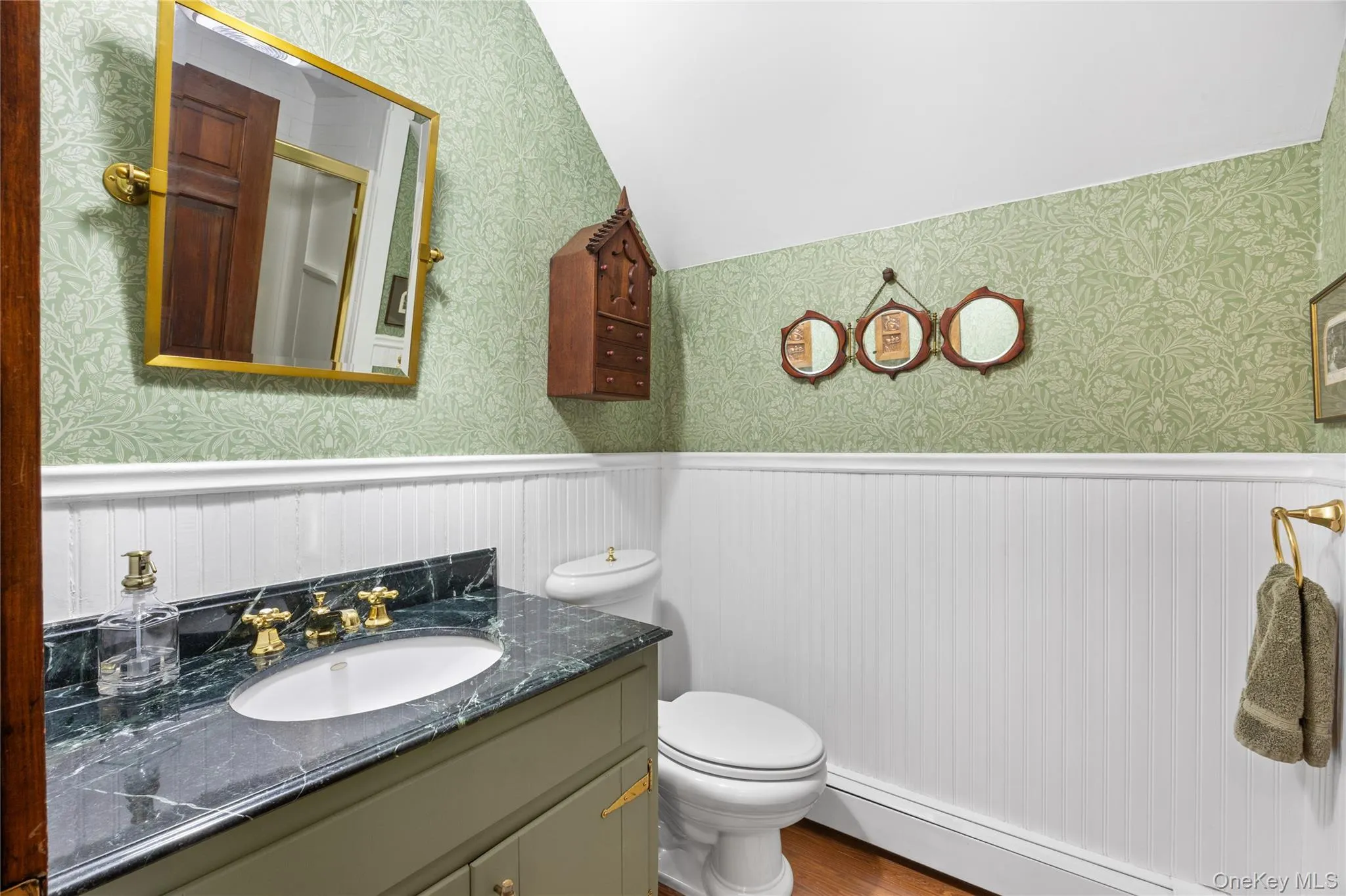 70 Nautilus Avenue, Huntington, NY, 3 Bedrooms Bedrooms, 7 Rooms Rooms,3 BathroomsBathrooms,Residential,For Rent,Nautilus,0,1008297 70 Nautilus Avenue, Huntington, NY, 3 Bedrooms Bedrooms, 7 Rooms Rooms,3 BathroomsBathrooms,Residential,For Rent,Nautilus,0,1008297
