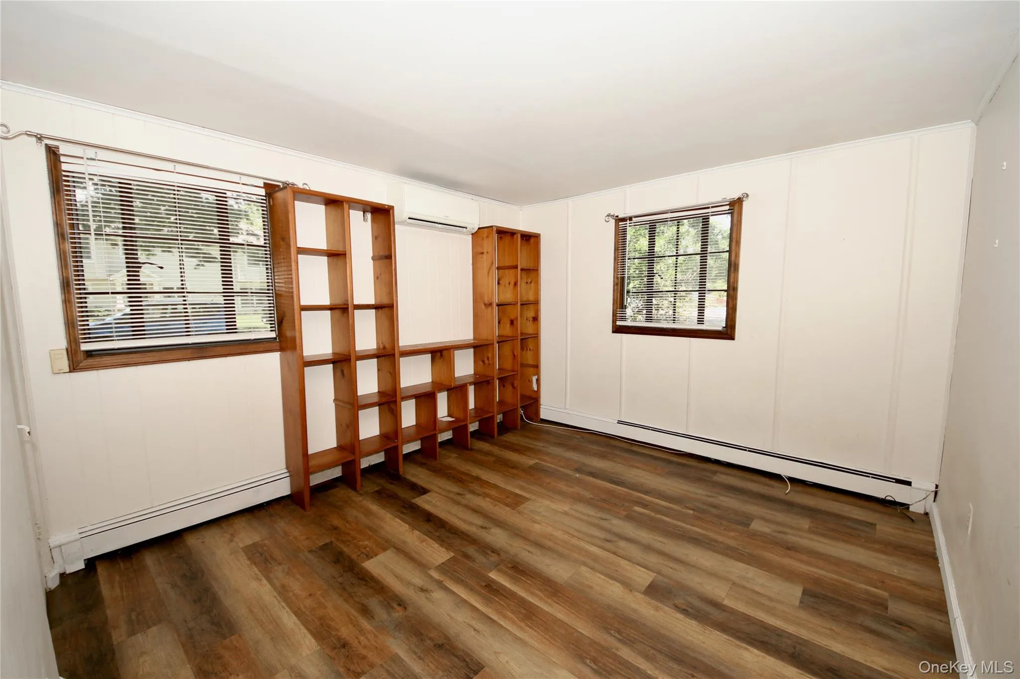 1st Floor Bedroom or Family room 1st Floor Bedroom or Family room
