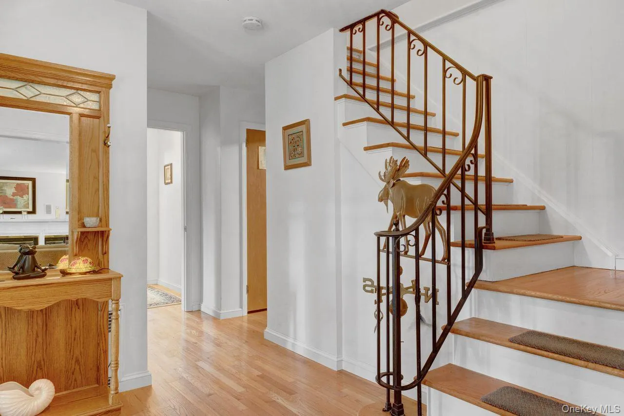 10 Linda Drive, Ramapo, NY, 5 Bedrooms Bedrooms, 9 Rooms Rooms,2 BathroomsBathrooms,Residential,For Rent,Linda,0,1008305 10 Linda Drive, Ramapo, NY, 5 Bedrooms Bedrooms, 9 Rooms Rooms,2 BathroomsBathrooms,Residential,For Rent,Linda,0,1008305