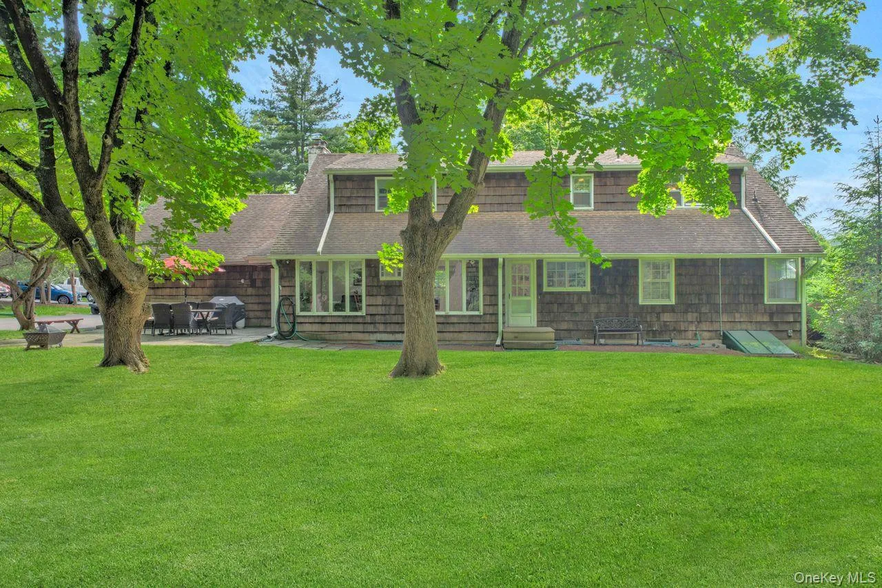 10 Linda Drive, Ramapo, NY, 5 Bedrooms Bedrooms, 9 Rooms Rooms,2 BathroomsBathrooms,Residential,For Rent,Linda,0,1008305 10 Linda Drive, Ramapo, NY, 5 Bedrooms Bedrooms, 9 Rooms Rooms,2 BathroomsBathrooms,Residential,For Rent,Linda,0,1008305