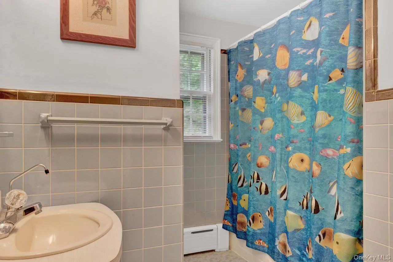 10 Linda Drive, Ramapo, NY, 5 Bedrooms Bedrooms, 9 Rooms Rooms,2 BathroomsBathrooms,Residential,For Rent,Linda,0,1008305 10 Linda Drive, Ramapo, NY, 5 Bedrooms Bedrooms, 9 Rooms Rooms,2 BathroomsBathrooms,Residential,For Rent,Linda,0,1008305