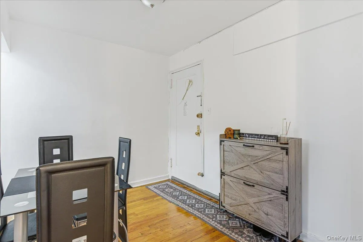 62-59 108th Street, New York, NY, 3 Rooms Rooms,1 BathroomBathrooms,Residential,For Rent,108th,0,1008306 62-59 108th Street, New York, NY, 3 Rooms Rooms,1 BathroomBathrooms,Residential,For Rent,108th,0,1008306