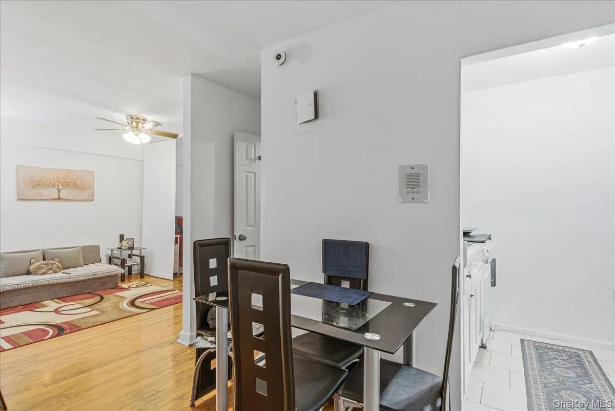 62-59 108th Street, New York, NY, 3 Rooms Rooms,1 BathroomBathrooms,Residential,For Rent,108th,0,1008306 62-59 108th Street, New York, NY, 3 Rooms Rooms,1 BathroomBathrooms,Residential,For Rent,108th,0,1008306
