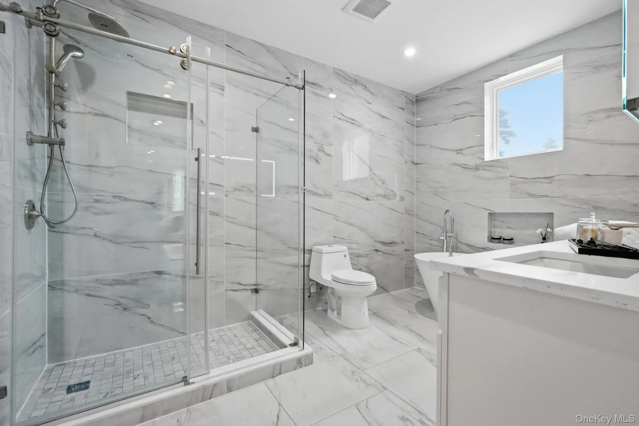 19412 Dunton Avenue, New York, NY, 5 Bedrooms Bedrooms, 11 Rooms Rooms,4 BathroomsBathrooms,Residential,For Rent,Dunton,0,1008309 19412 Dunton Avenue, New York, NY, 5 Bedrooms Bedrooms, 11 Rooms Rooms,4 BathroomsBathrooms,Residential,For Rent,Dunton,0,1008309