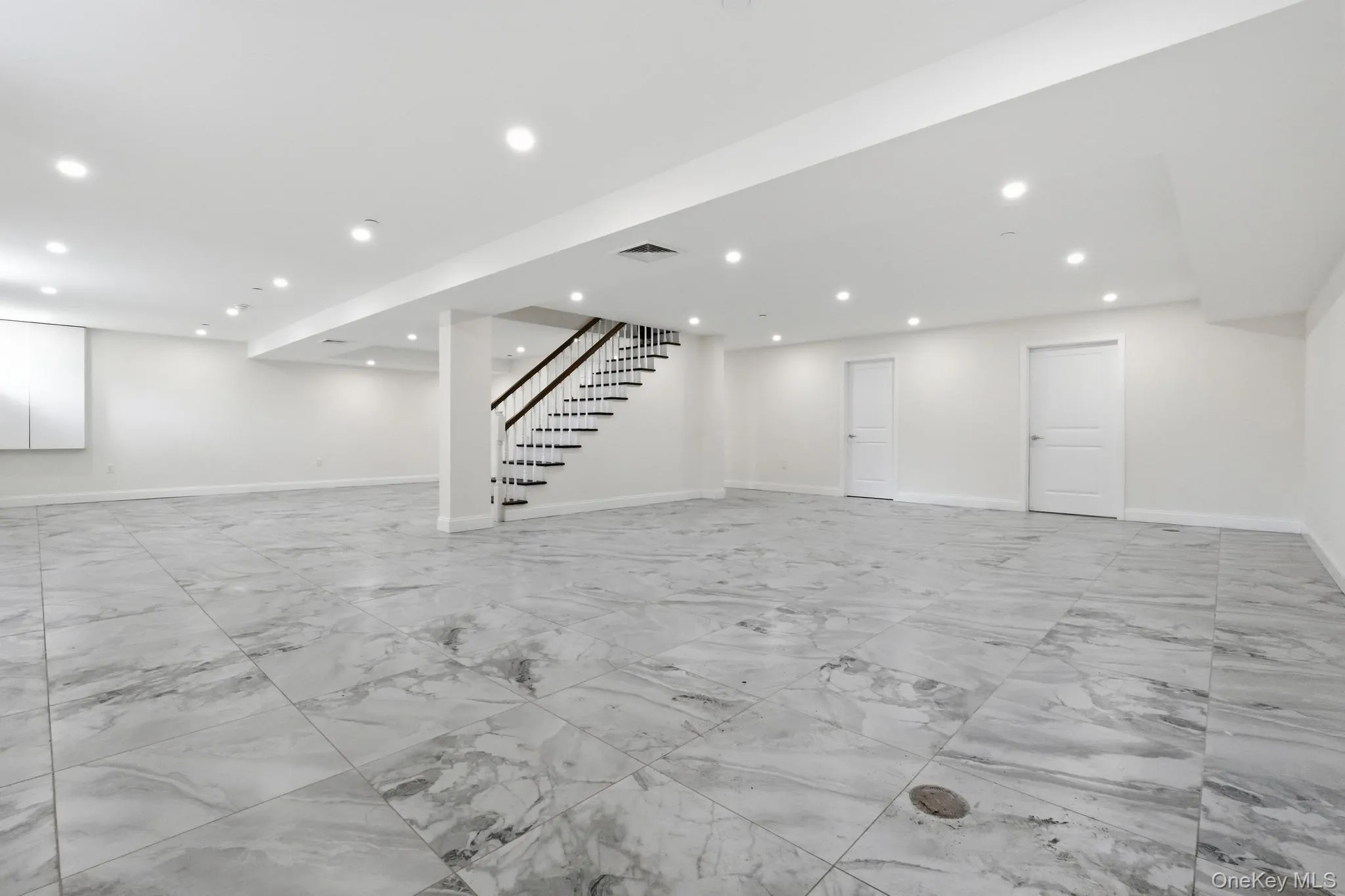 19412 Dunton Avenue, New York, NY, 5 Bedrooms Bedrooms, 11 Rooms Rooms,4 BathroomsBathrooms,Residential,For Rent,Dunton,0,1008309 19412 Dunton Avenue, New York, NY, 5 Bedrooms Bedrooms, 11 Rooms Rooms,4 BathroomsBathrooms,Residential,For Rent,Dunton,0,1008309