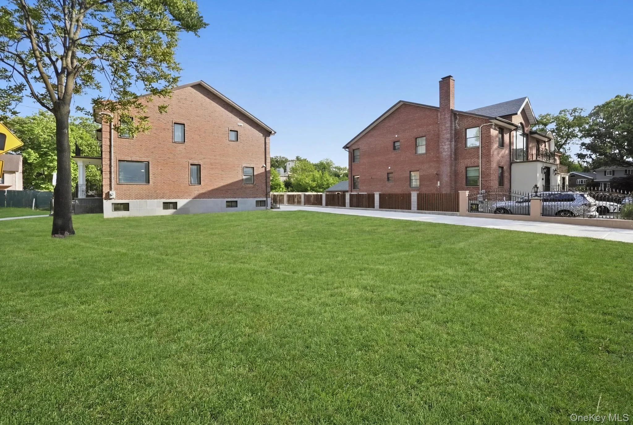 19412 Dunton Avenue, New York, NY, 5 Bedrooms Bedrooms, 11 Rooms Rooms,4 BathroomsBathrooms,Residential,For Rent,Dunton,0,1008309 19412 Dunton Avenue, New York, NY, 5 Bedrooms Bedrooms, 11 Rooms Rooms,4 BathroomsBathrooms,Residential,For Rent,Dunton,0,1008309