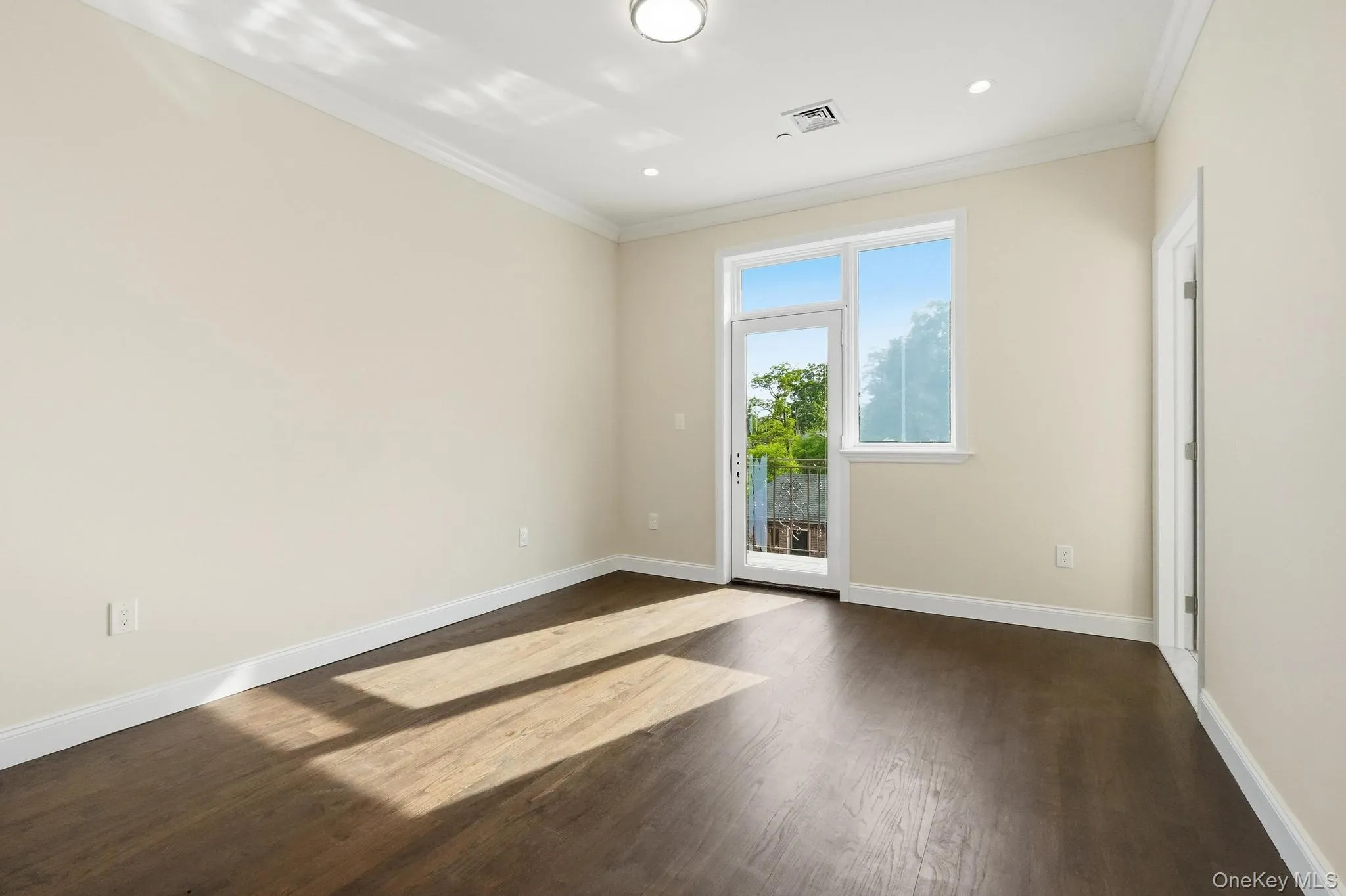 19412 Dunton Avenue, New York, NY, 5 Bedrooms Bedrooms, 11 Rooms Rooms,4 BathroomsBathrooms,Residential,For Rent,Dunton,0,1008309 19412 Dunton Avenue, New York, NY, 5 Bedrooms Bedrooms, 11 Rooms Rooms,4 BathroomsBathrooms,Residential,For Rent,Dunton,0,1008309