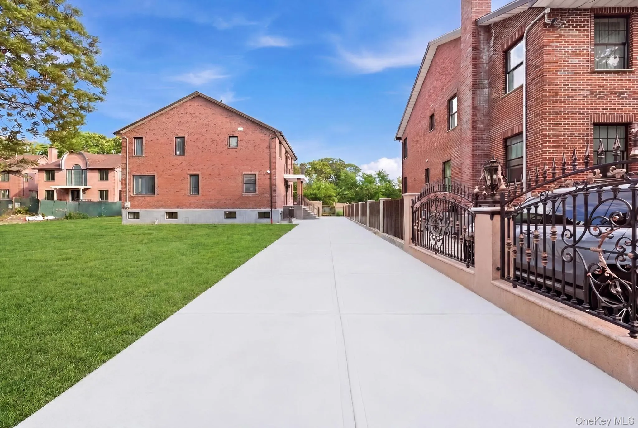 19412 Dunton Avenue, New York, NY, 5 Bedrooms Bedrooms, 11 Rooms Rooms,4 BathroomsBathrooms,Residential,For Rent,Dunton,0,1008309 19412 Dunton Avenue, New York, NY, 5 Bedrooms Bedrooms, 11 Rooms Rooms,4 BathroomsBathrooms,Residential,For Rent,Dunton,0,1008309