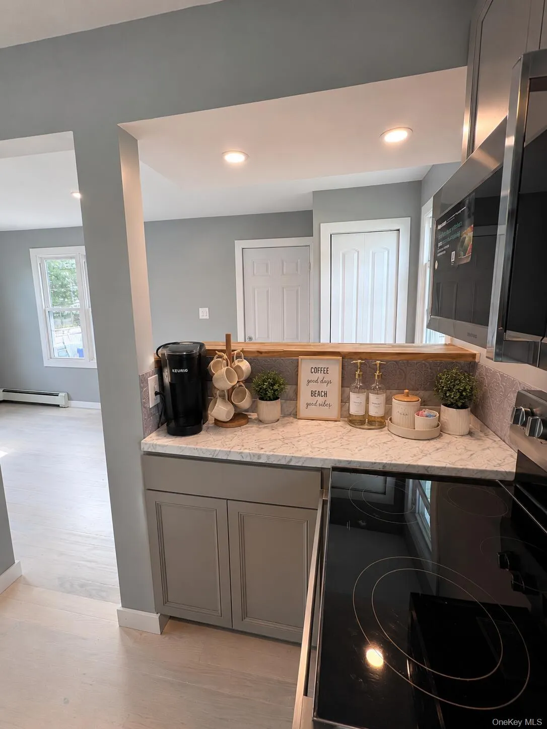 717 6th Street, West Babylon, NY, 2 Bedrooms Bedrooms, 5 Rooms Rooms,1 BathroomBathrooms,Residential,For Rent,6th,0,1008310 717 6th Street, West Babylon, NY, 2 Bedrooms Bedrooms, 5 Rooms Rooms,1 BathroomBathrooms,Residential,For Rent,6th,0,1008310