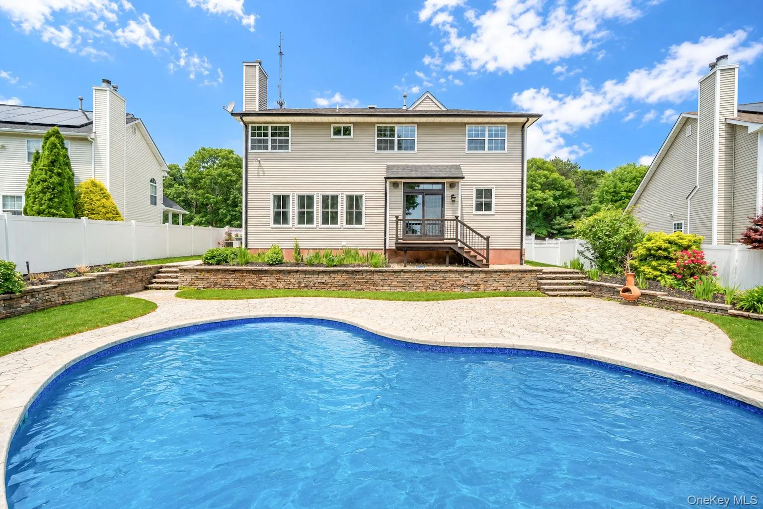 62 Oceanview Boulevard, Brookhaven, NY, 4 Bedrooms Bedrooms, 8 Rooms Rooms,3 BathroomsBathrooms,Residential,For Rent,Oceanview,0,KEY1008314 62 Oceanview Boulevard, Brookhaven, NY, 4 Bedrooms Bedrooms, 8 Rooms Rooms,3 BathroomsBathrooms,Residential,For Rent,Oceanview,0,KEY1008314