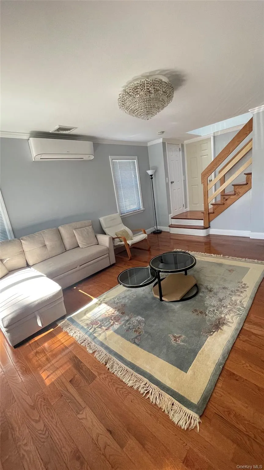 8015 260th Street, New York, NY, 4 Bedrooms Bedrooms, 10 Rooms Rooms,3 BathroomsBathrooms,Residential Lease,For Rent,260th,0,1008315 8015 260th Street, New York, NY, 4 Bedrooms Bedrooms, 10 Rooms Rooms,3 BathroomsBathrooms,Residential Lease,For Rent,260th,0,1008315
